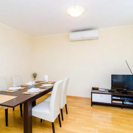 Διαμέρισμα Nikos Sea View - Two Bedroom With Balcony And Sea View *