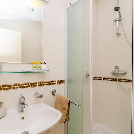 Nikos Sea View - Two Bedroom With Balcony And Sea View Διαμέρισμα *